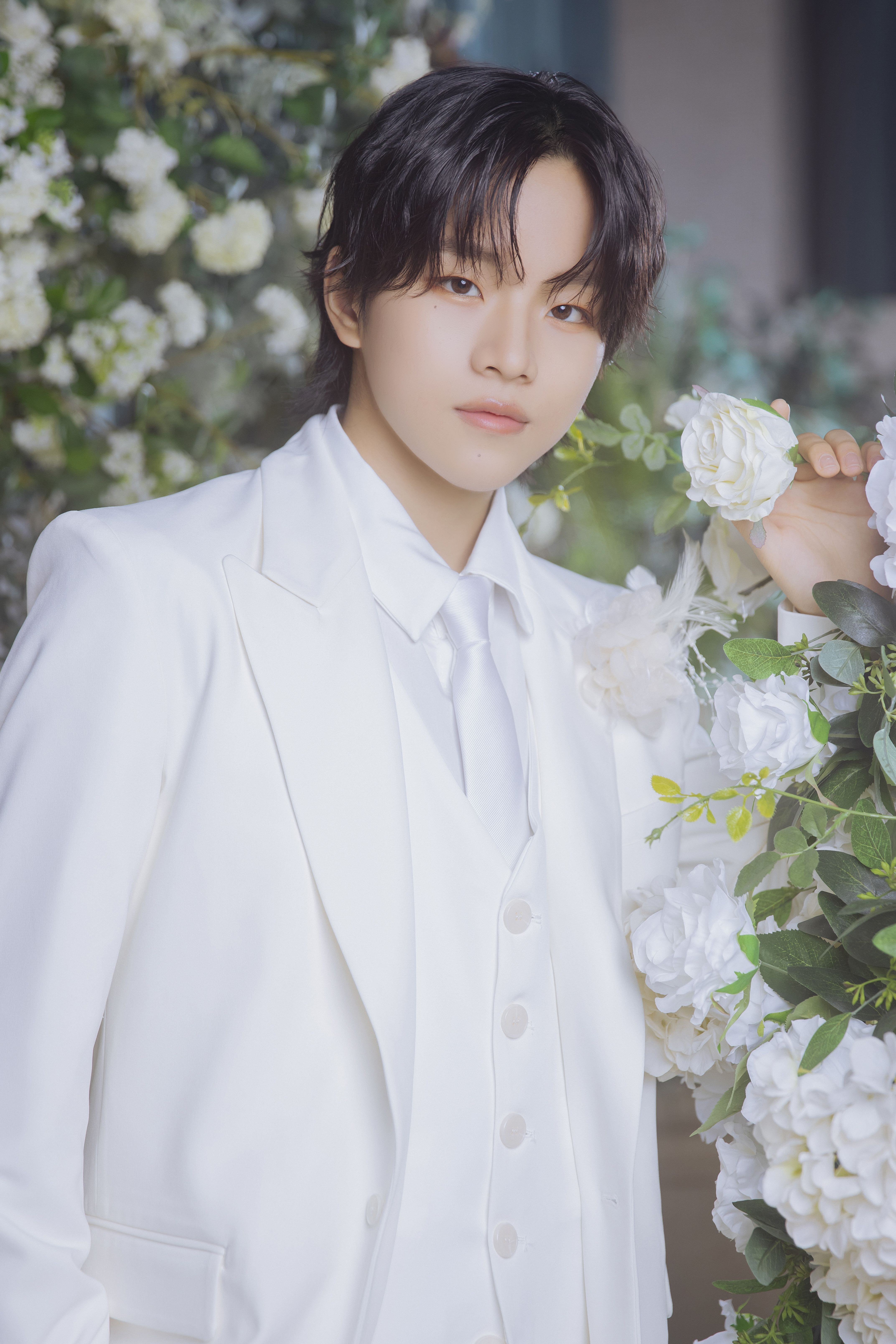 PROFILE | Lienel OFFICIAL WEBSITE